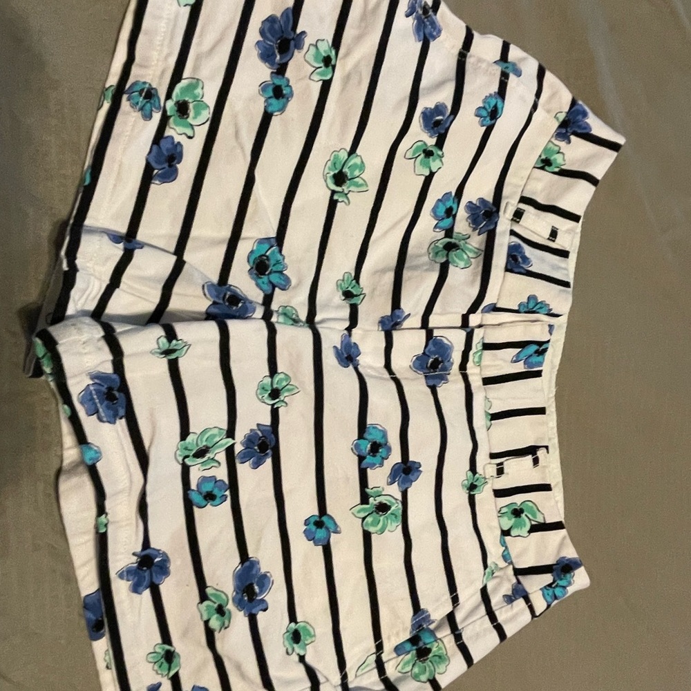 Woman’s shorts